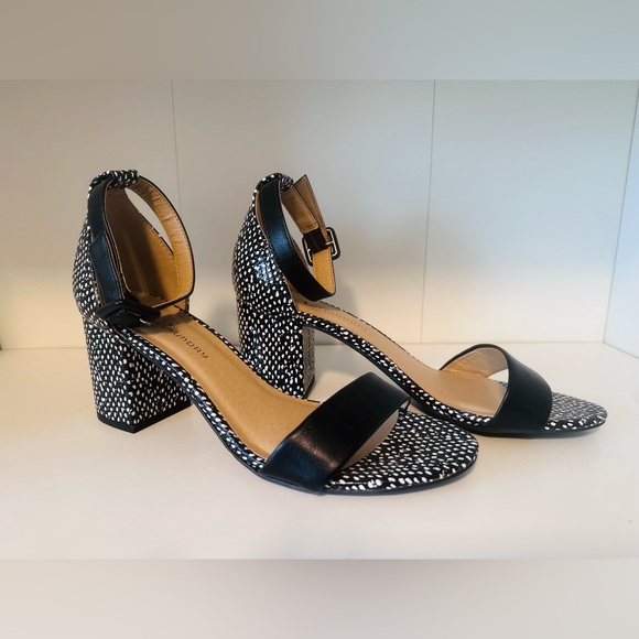 Black and White Patterned Women's Sandals - Picture 1 of 6